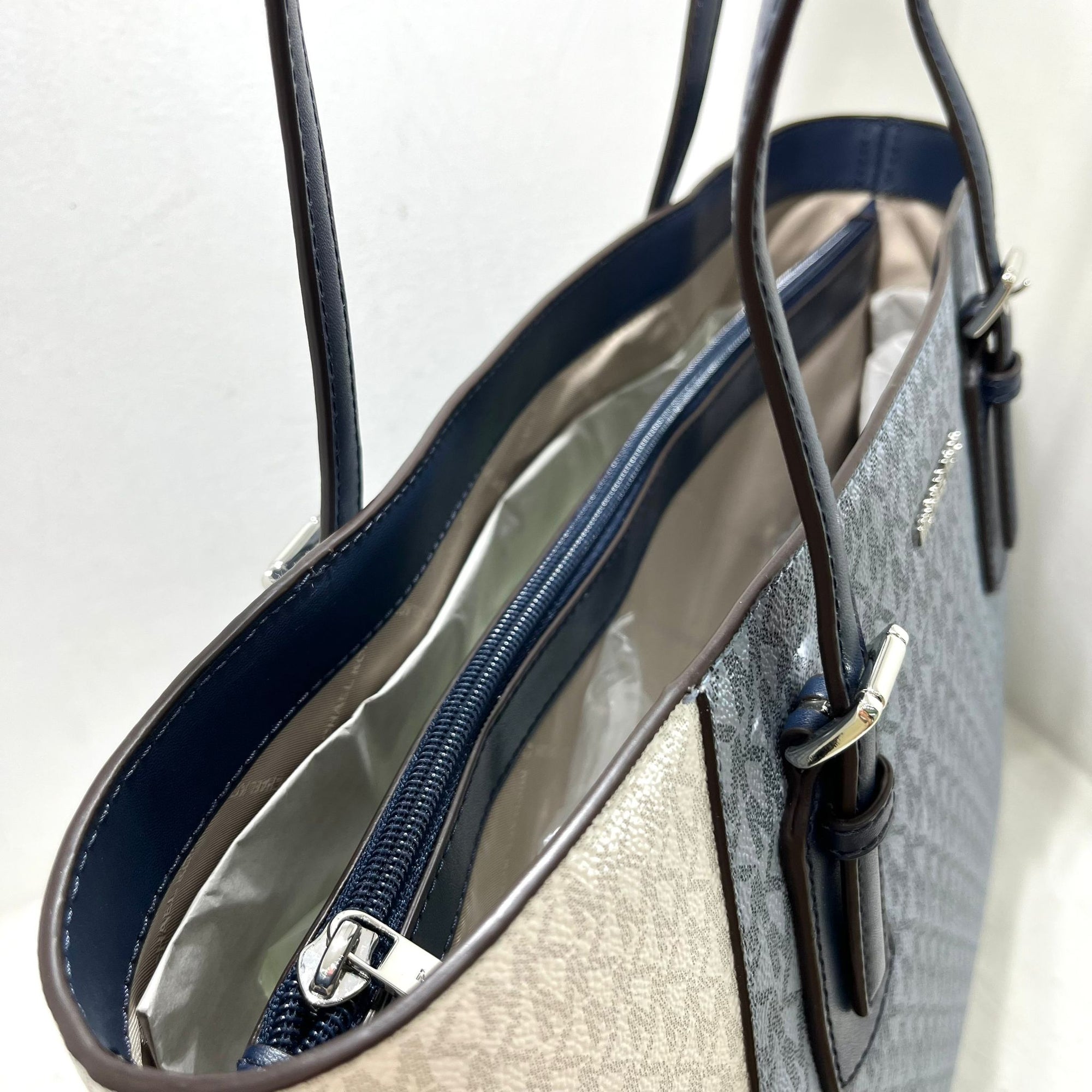 Michael Kors Voyager LG - Admiral multi