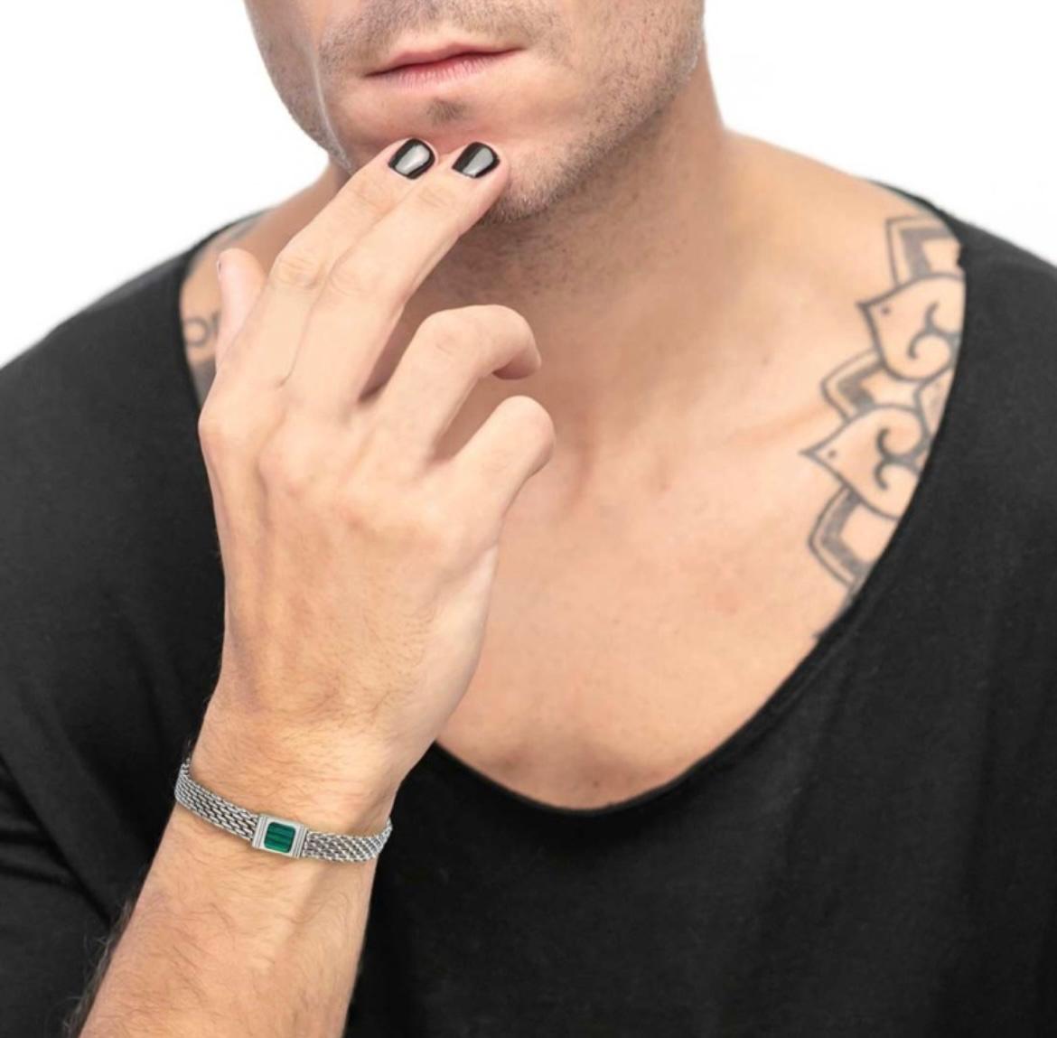 Bracciale con pietra centrale catena mesh