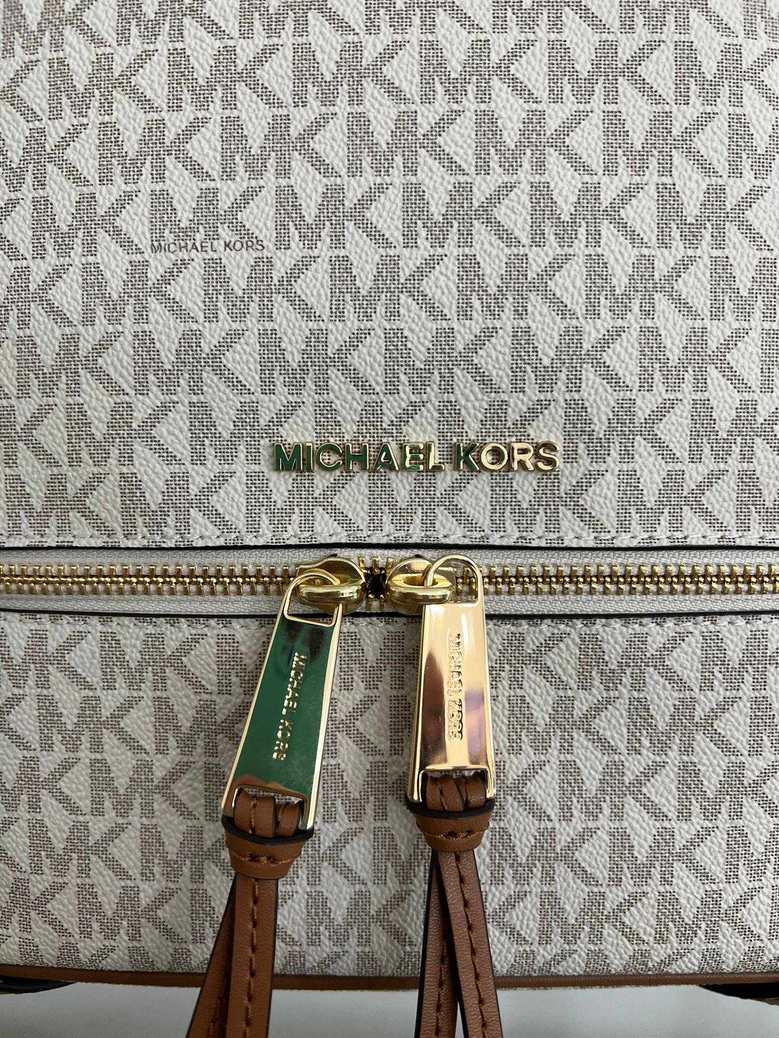 Michael Kors Rhea Zip LG - Vanilla