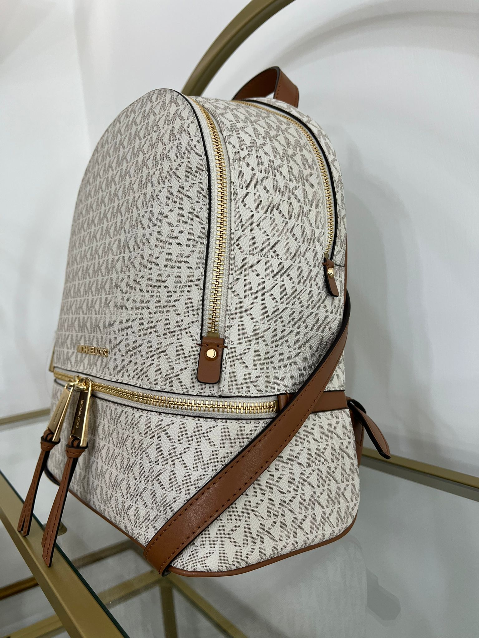 Michael Kors Rhea Zip LG - Vanilla