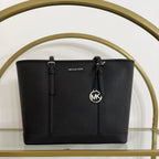 Michael Kors Jet Set Travel Black