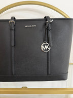 Michael Kors Jet Set Travel Black