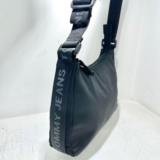 Tommy Jeans - Essential Daily Shoul Black