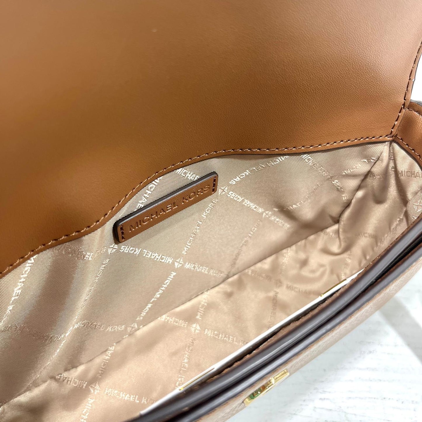 Michael Kors Jet Set Travel SM - Luggage