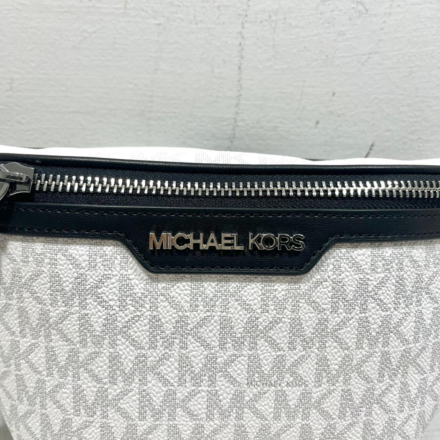 Michael Kors Cooper - Mini belt bag