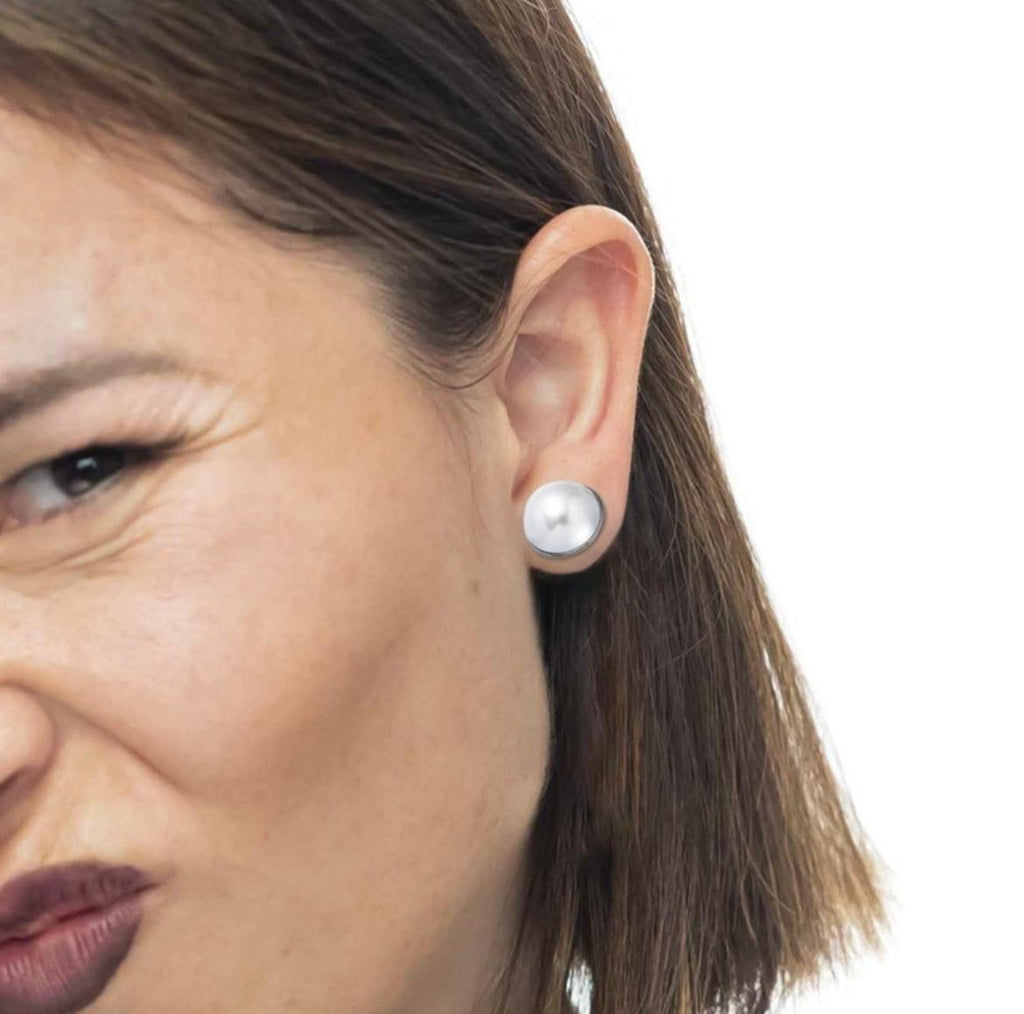 Orecchino lobo con perla 1,5 cm