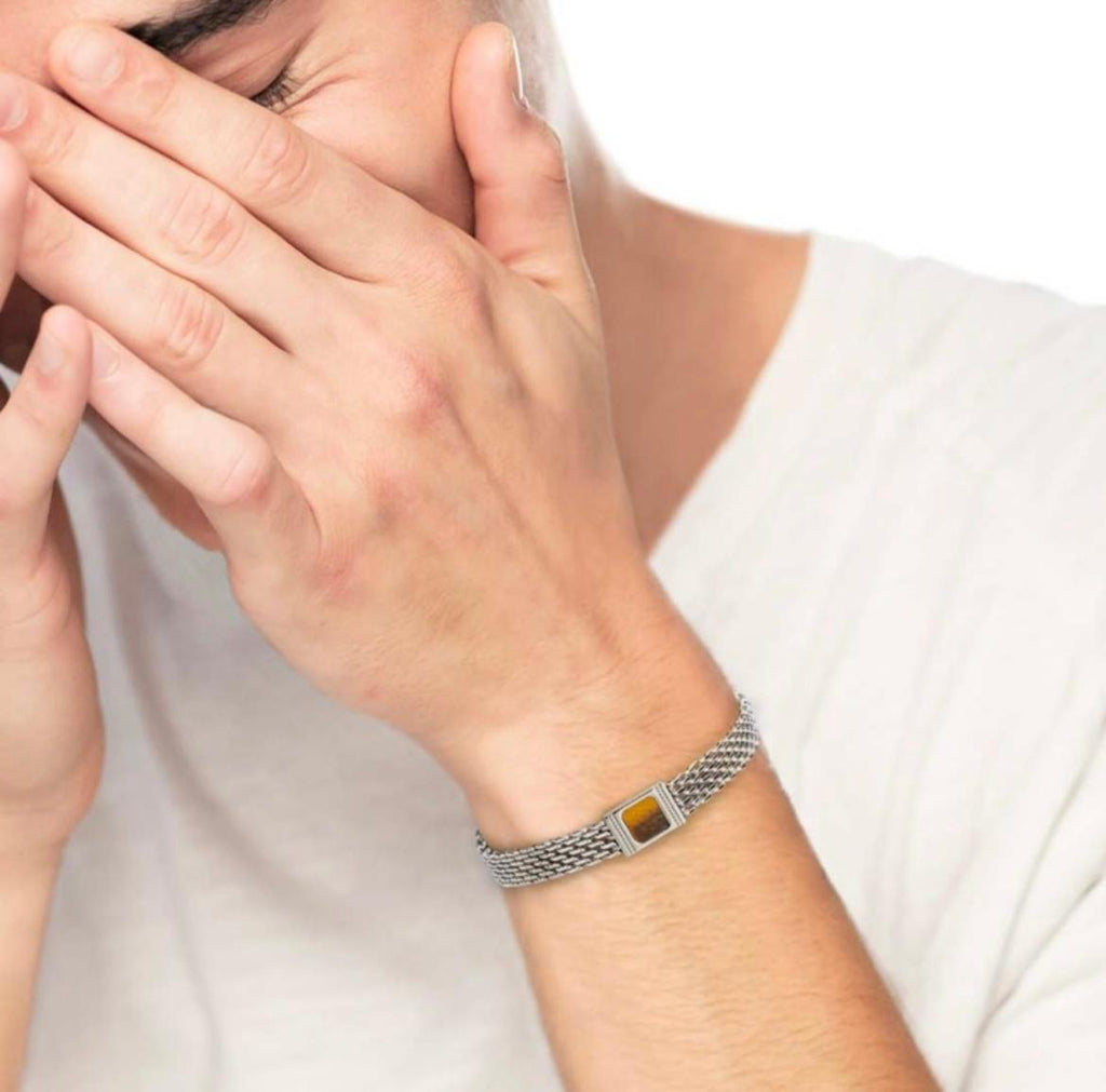 Bracciale con pietra centrale catena mesh