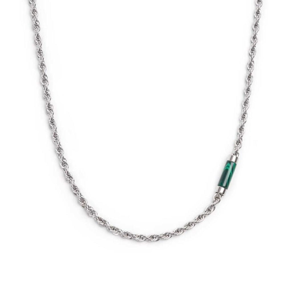 Collana con elemento in pietra
