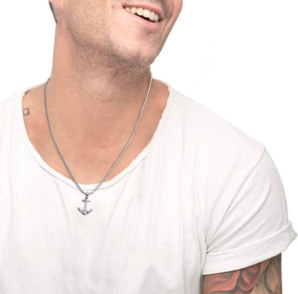 Collana ancora pendente